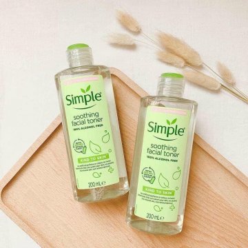 Simple Soothing facial toner